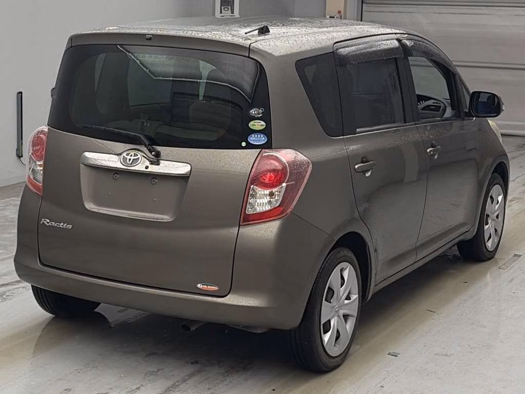 TOYOTA RACTIS