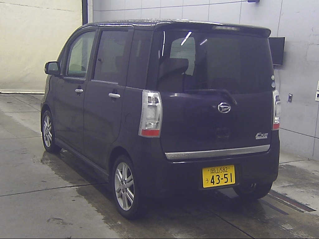 DAIHATSU TANTO EXE