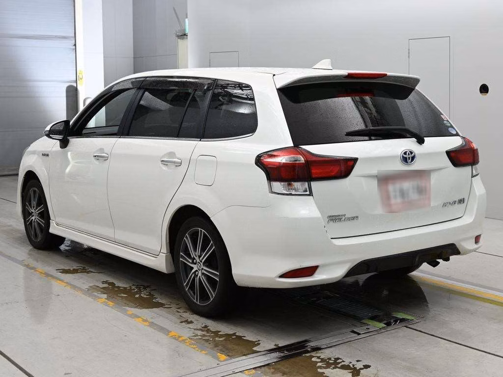 TOYOTA COROLLA FIELDER