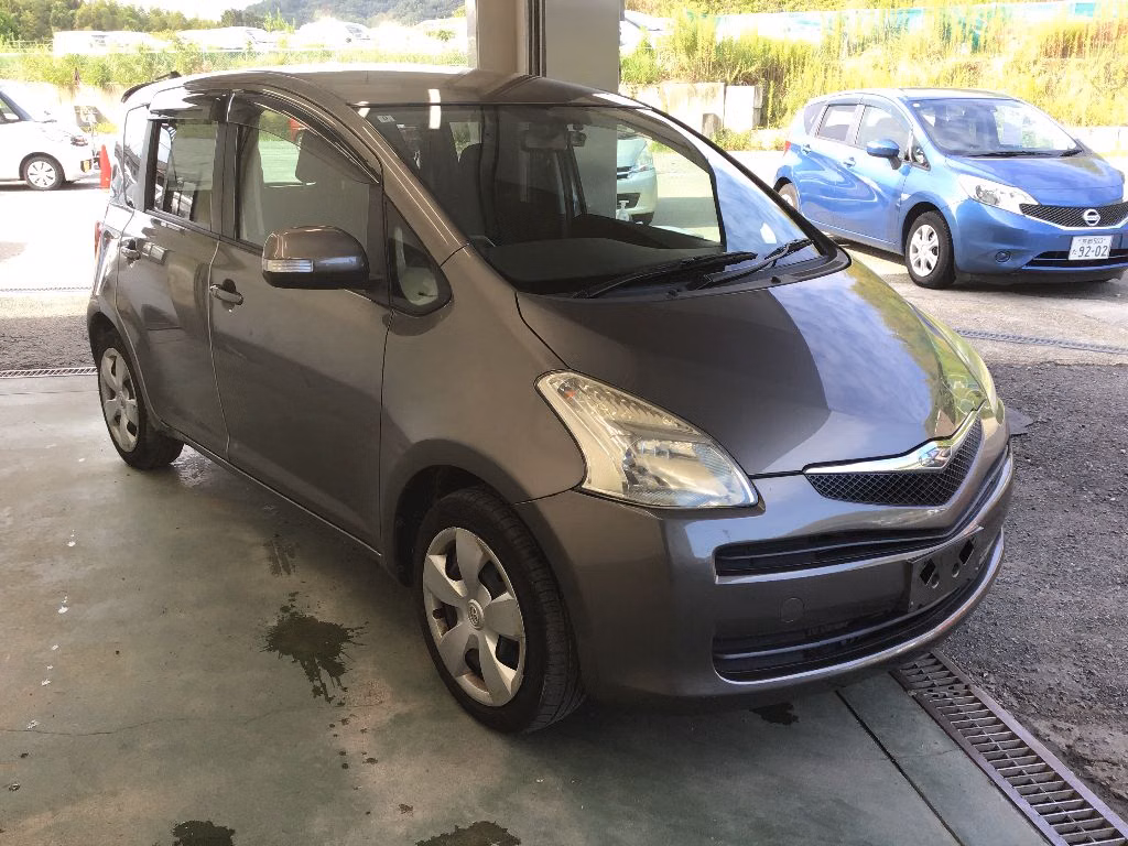 TOYOTA RACTIS