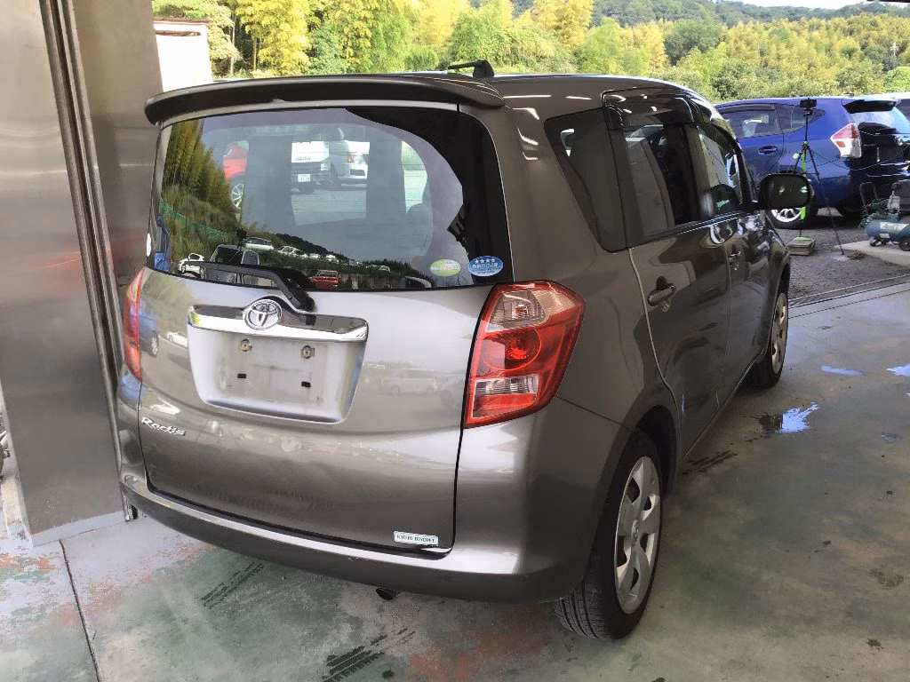 TOYOTA RACTIS
