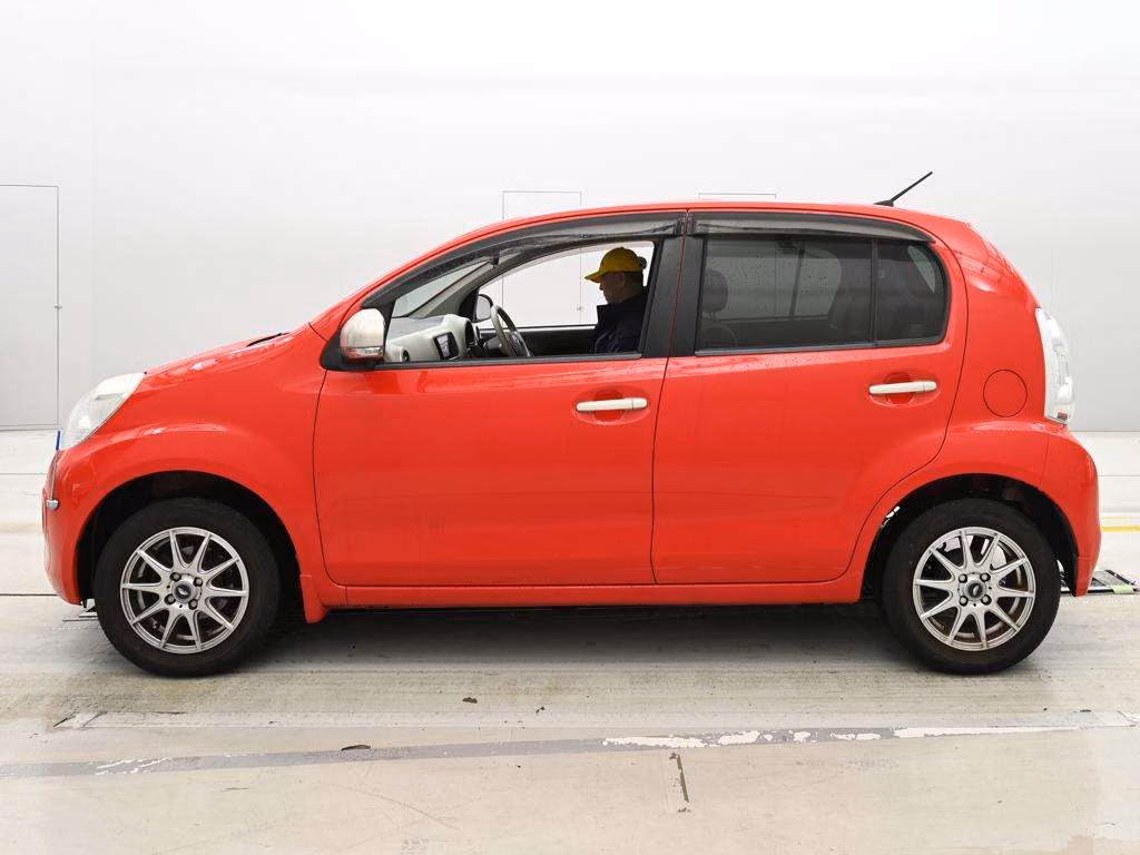 TOYOTA PASSO