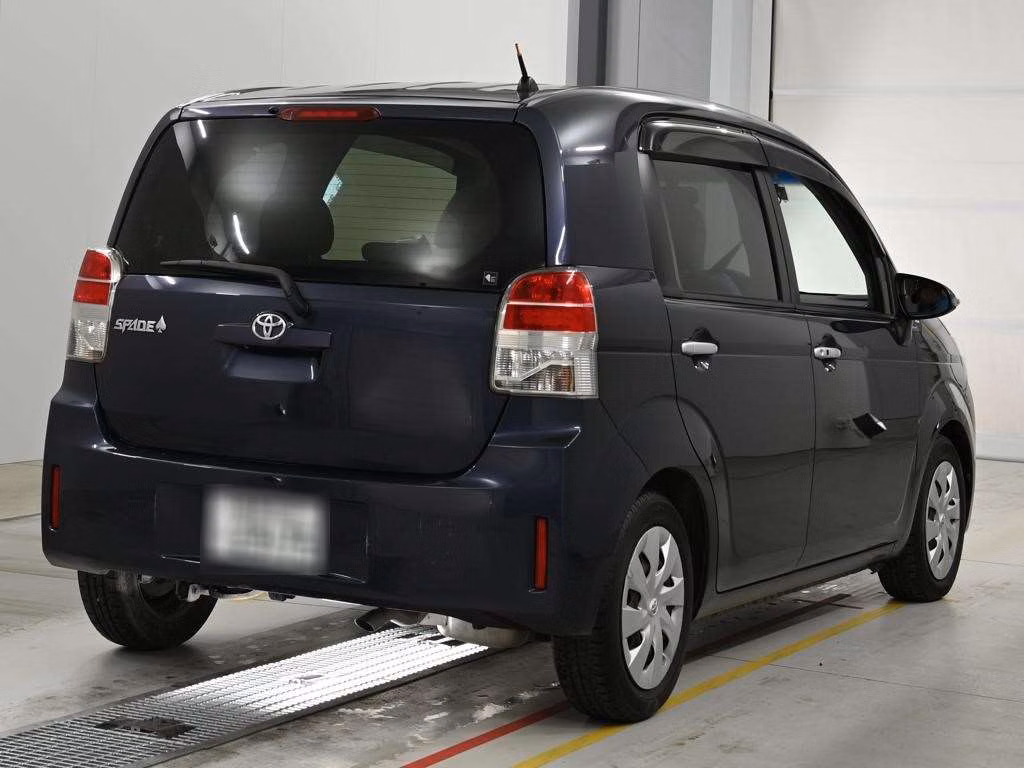 TOYOTA SPADE