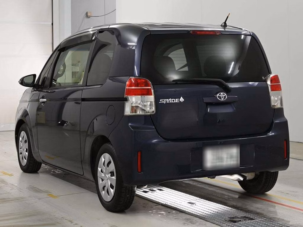 TOYOTA SPADE