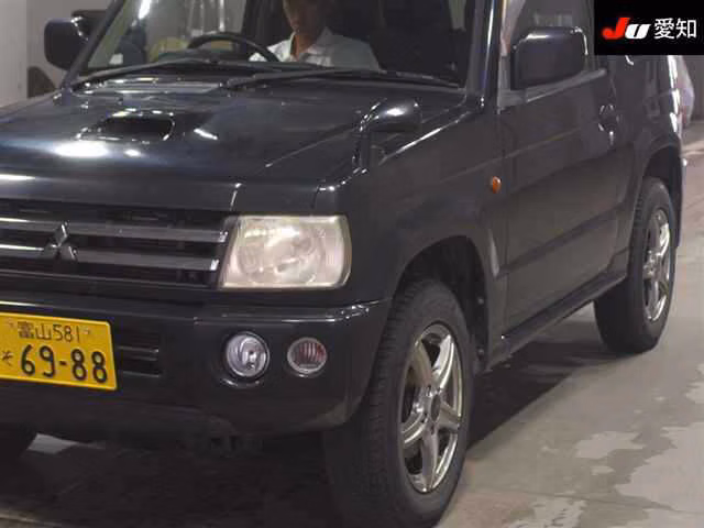 Mitsubishi Pajero Mini