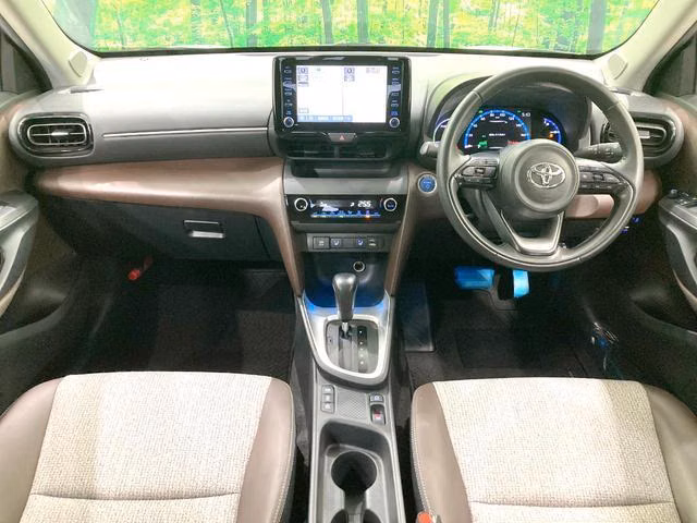 TOYOTA YARIS CROSS