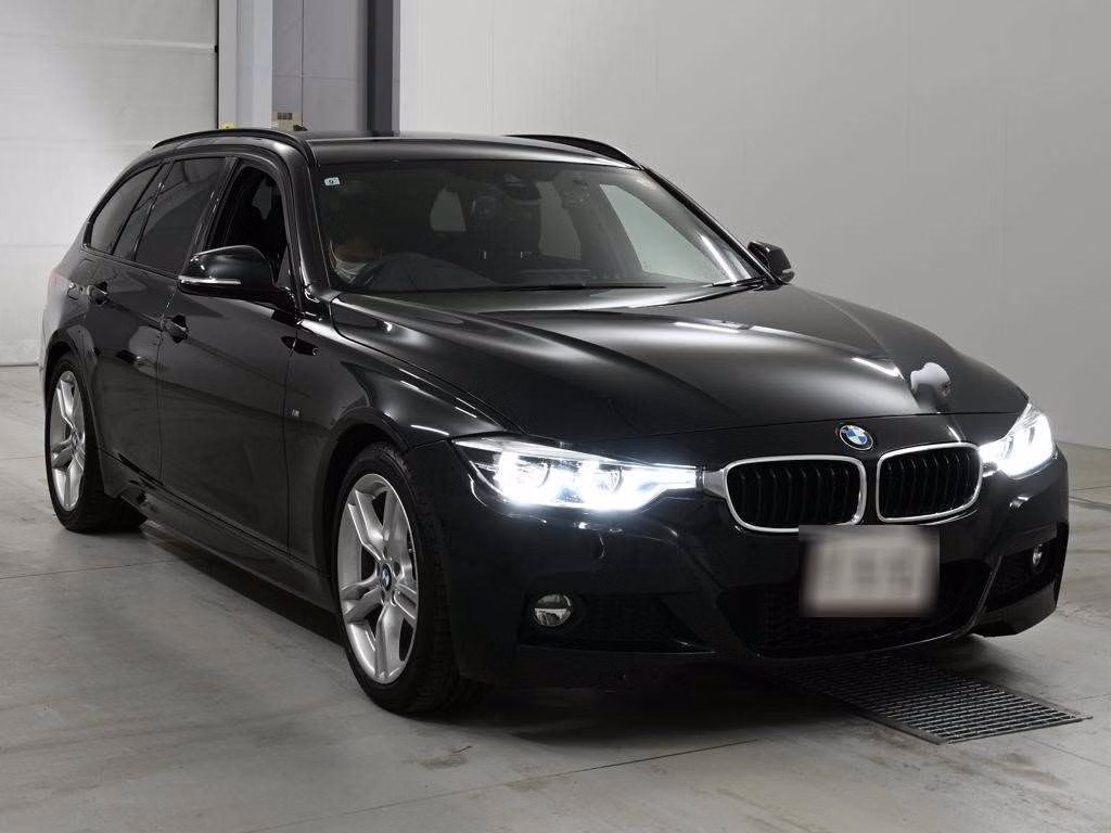 BMW 3-SERIES