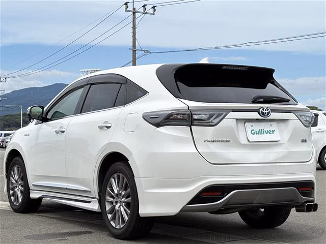 TOYOTA HARRIER