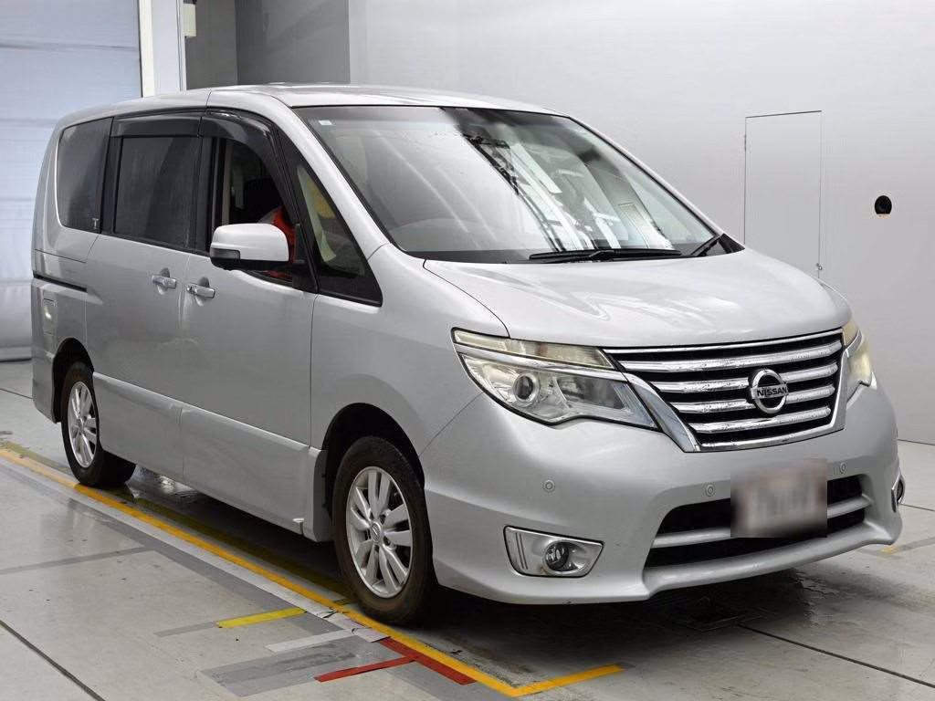 NISSAN SERENA