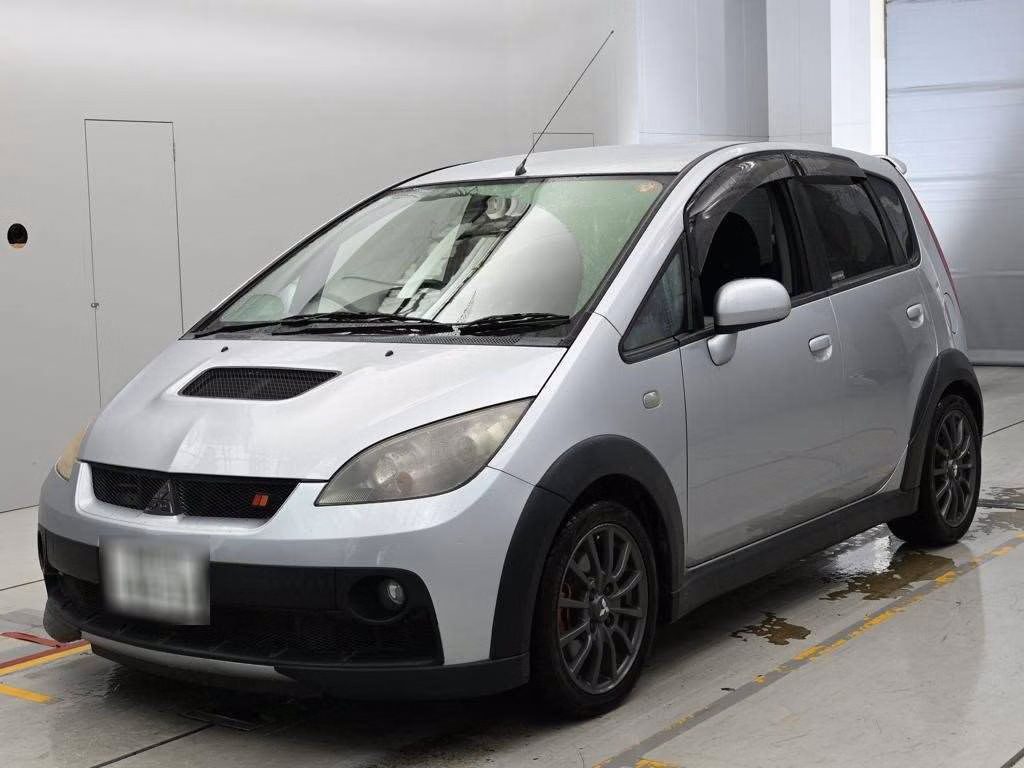 MITSUBISHI COLT