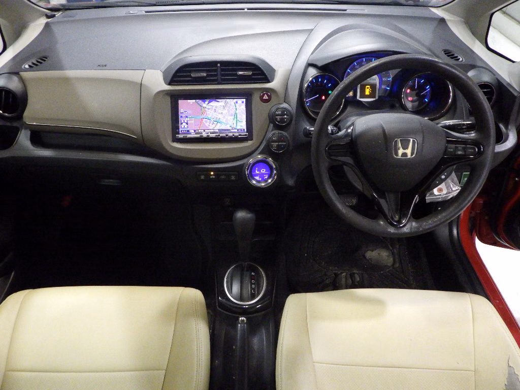 HONDA FIT SHUTTLE