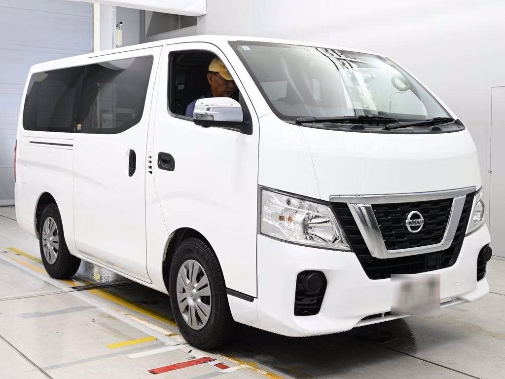 NISSAN NV350 CARAVAN