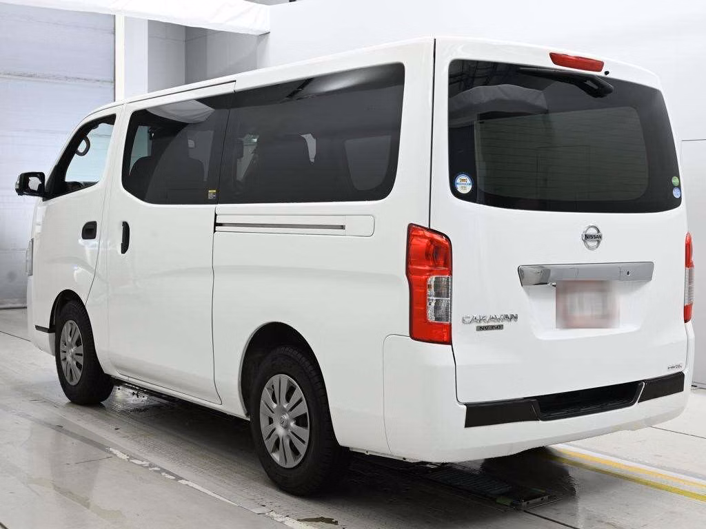 NISSAN NV350 CARAVAN