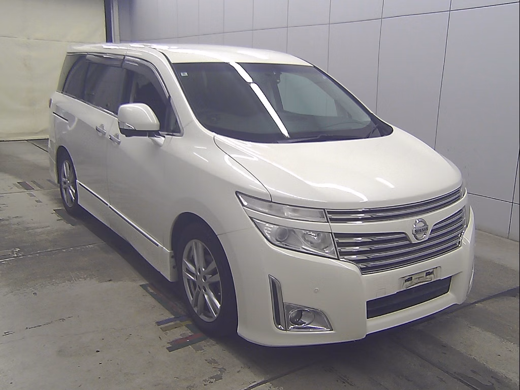 NISSAN ELGRAND