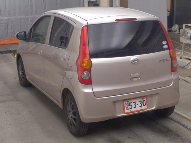 DAIHATSU MIRA
