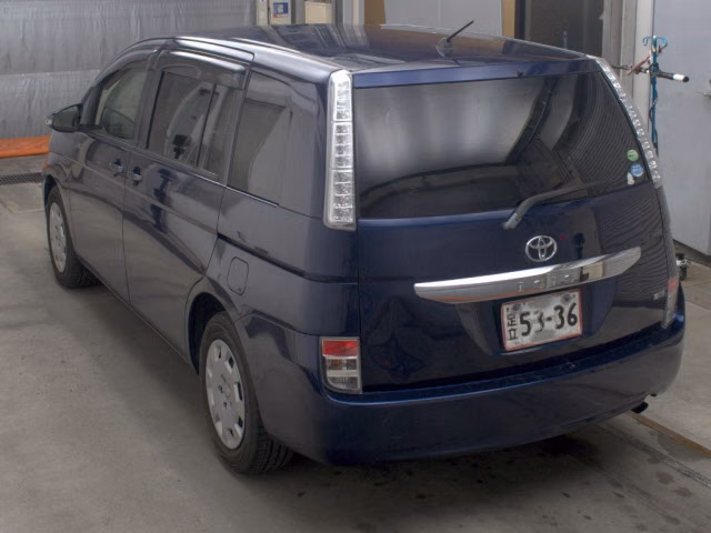 TOYOTA ISIS