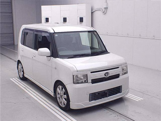 DAIHATSU MOVE CONTE