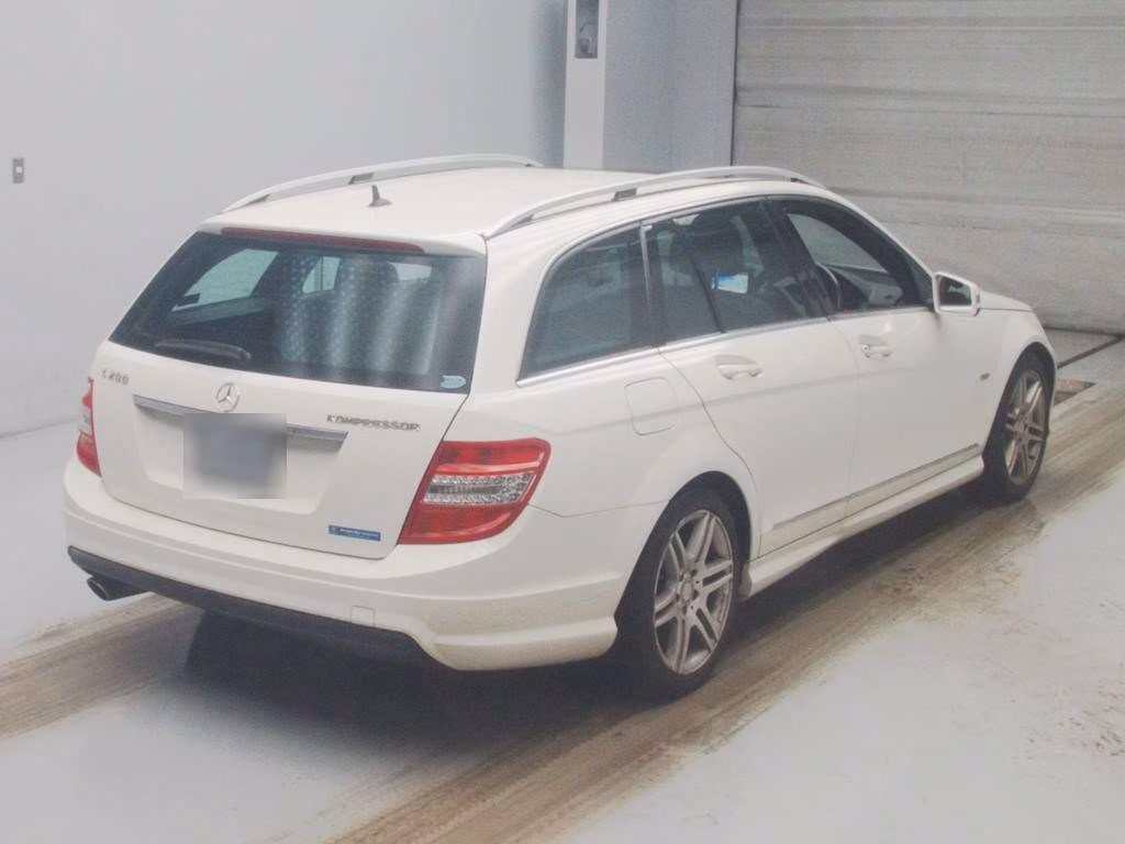 MERCEDES-BENZ C-CLASS