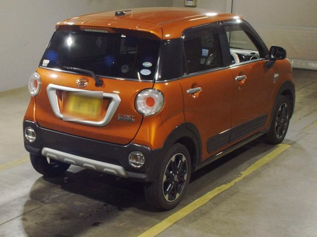 DAIHATSU CAST