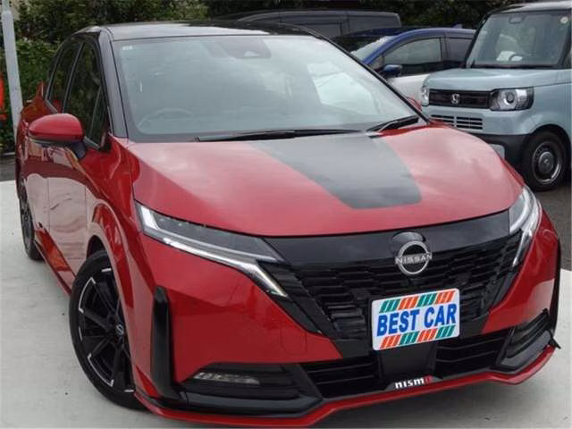 Nissan Aura