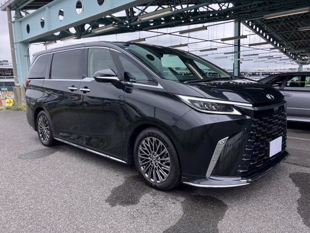 LEXUS LM500H