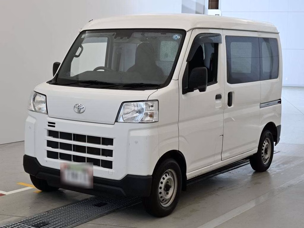 TOYOTA PIXIS VAN