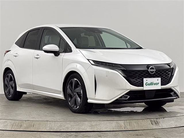 Nissan Aura
