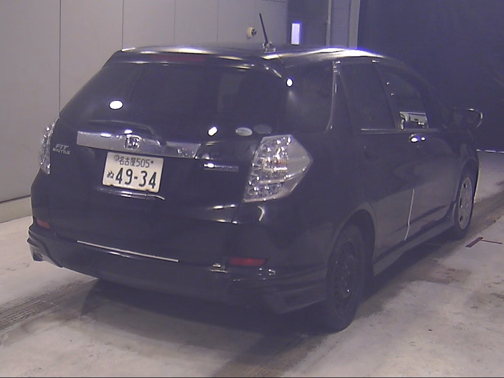 HONDA FIT SHUTTLE