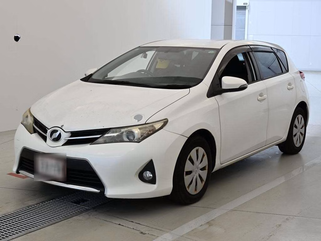 TOYOTA AURIS