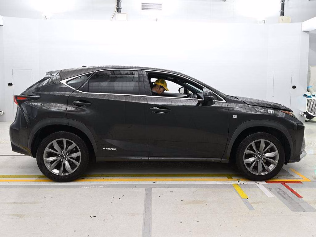 Lexus NX300h