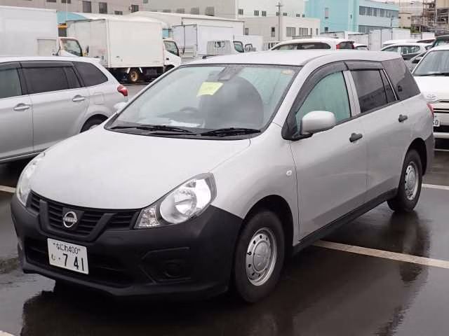 Nissan AD