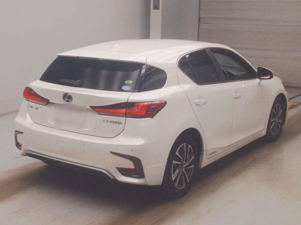 Lexus CT200h