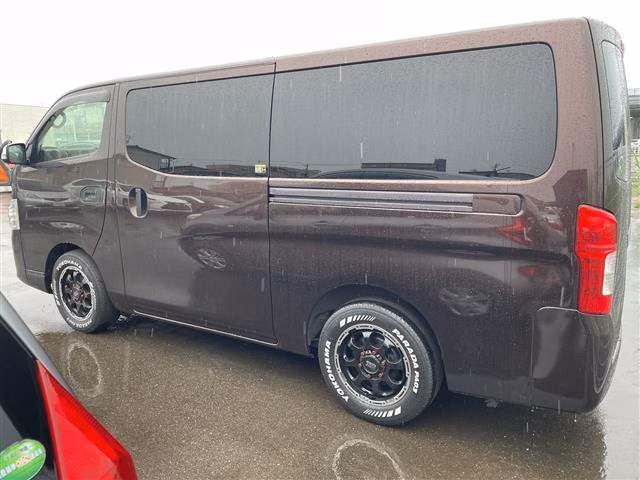 NISSAN NV350 CARAVAN