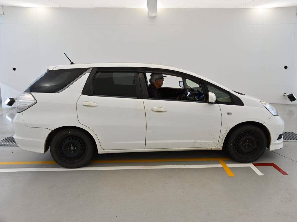 HONDA FIT SHUTTLE