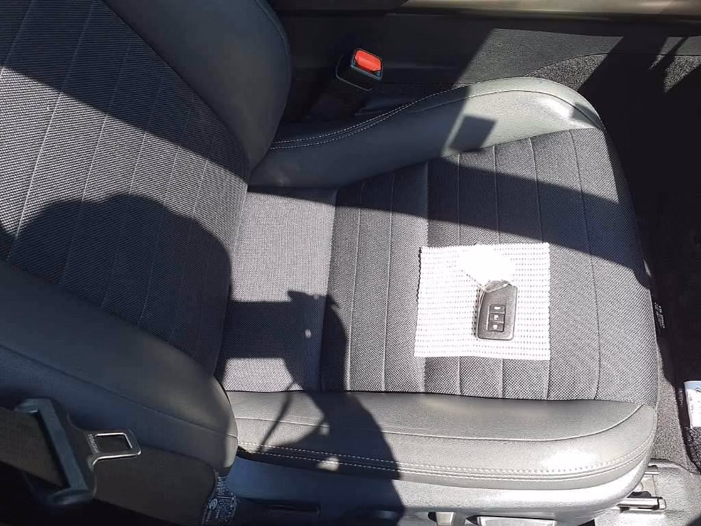 Lexus IS300h