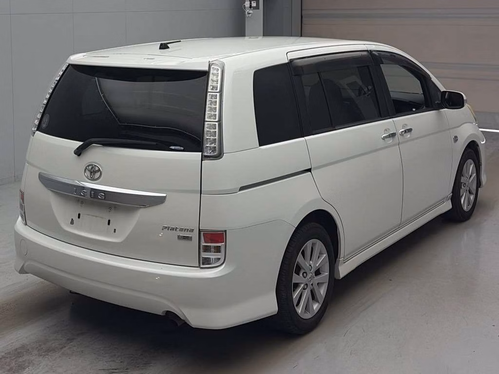 TOYOTA ISIS