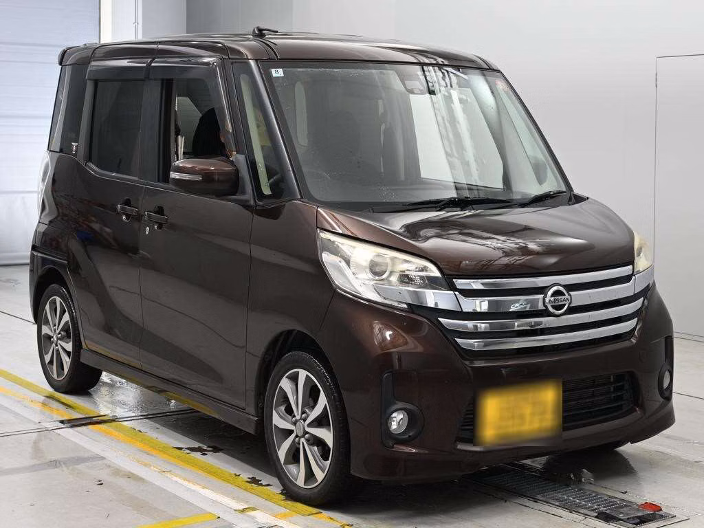 NISSAN DAYZ ROOX
