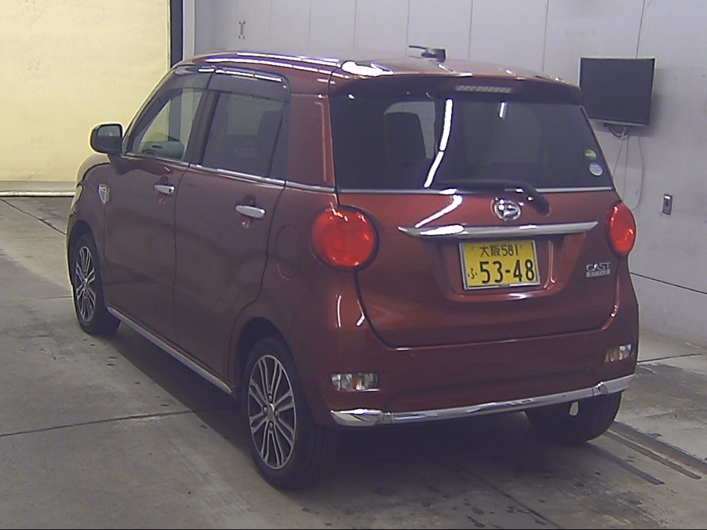 DAIHATSU CAST