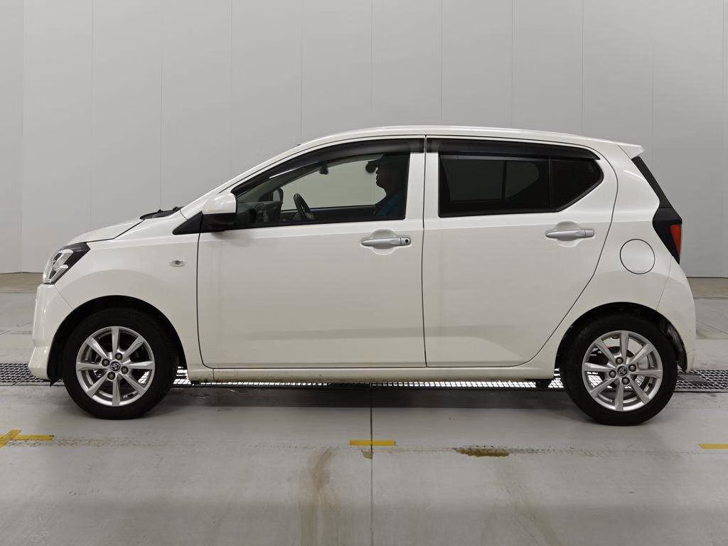 TOYOTA PIXIS EPOCH