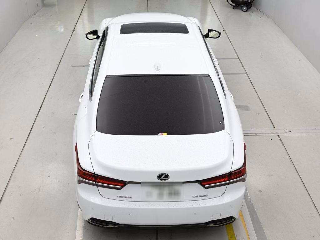 Lexus LS500