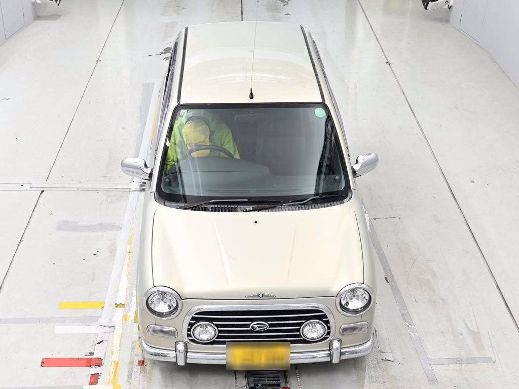 Daihatsu Mira Gino