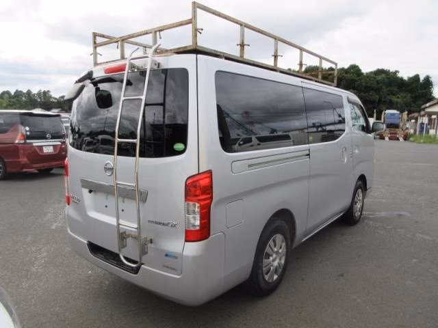 NISSAN NV350 CARAVAN