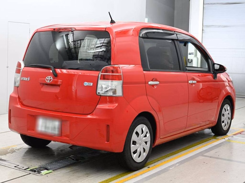 TOYOTA SPADE