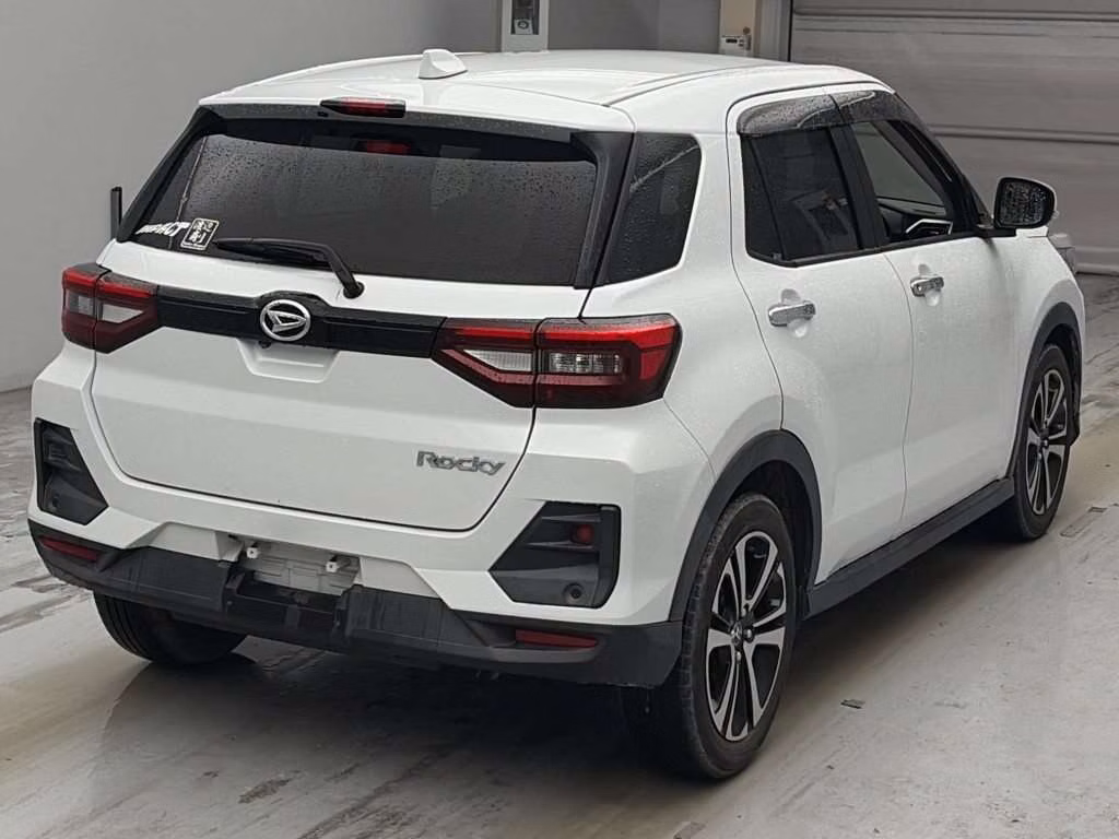 DAIHATSU ROCKY
