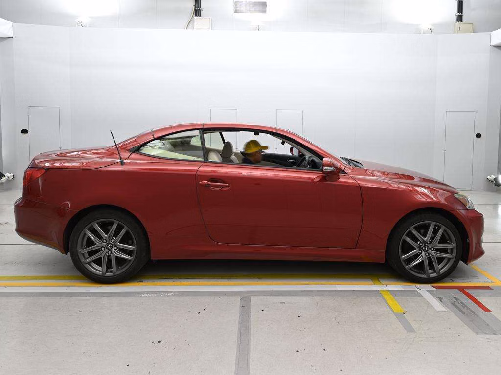 LEXUS IS250