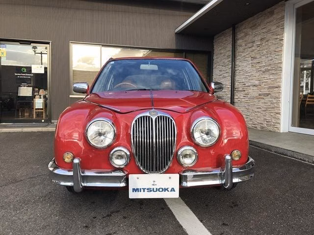 Mitsuoka Viewt