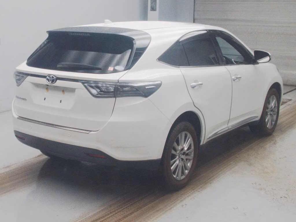 TOYOTA HARRIER