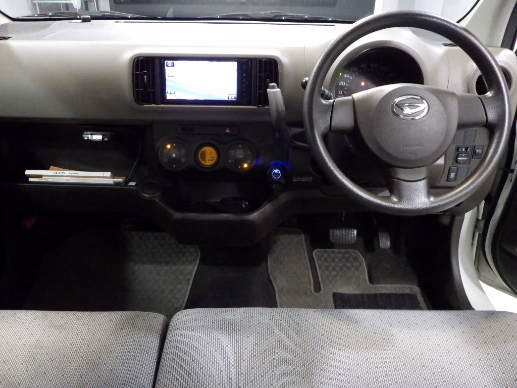 DAIHATSU BOON
