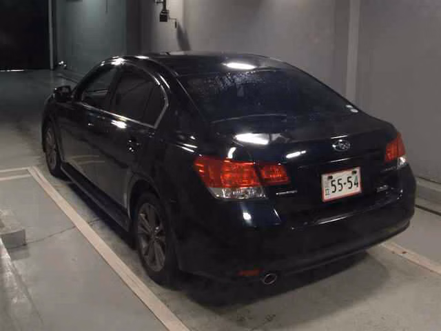 SUBARU LEGACY B4