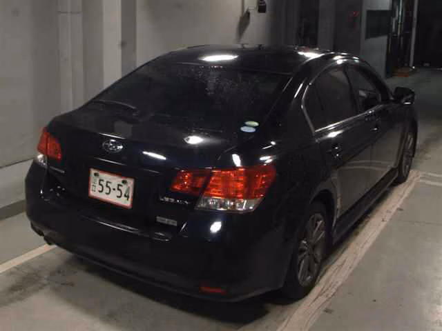 SUBARU LEGACY B4